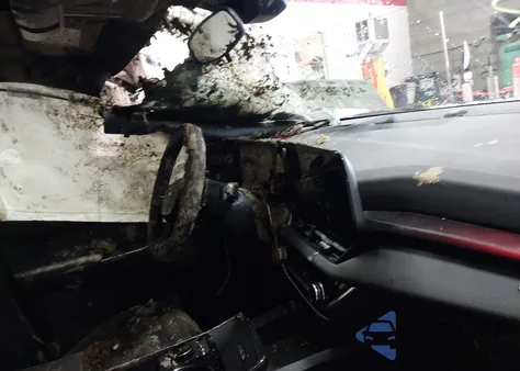 2025 Chevrolet Equinox Awd Rs z USA, uszkodzony, nr VIN 3GNAXTEG9SL181636